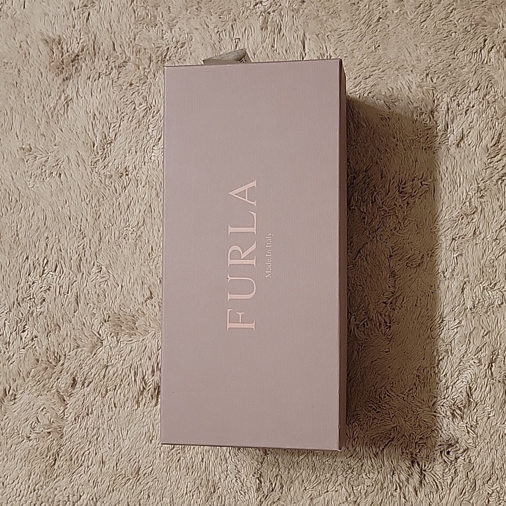Furla empty box
